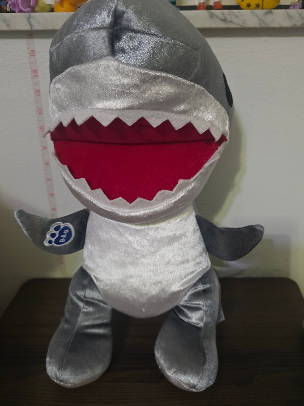 build a bear shark week 2023